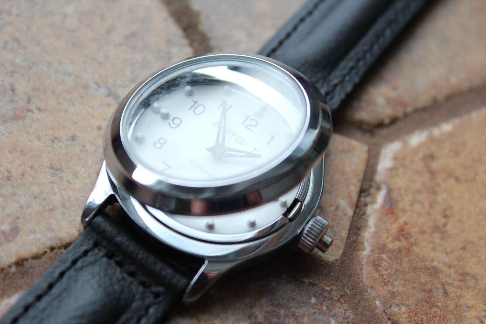 Reloj braille VOSTOK para ciegos redondo 6 Reloj Braille para ciegos VOSTOK redondo baja visión adulto mayor